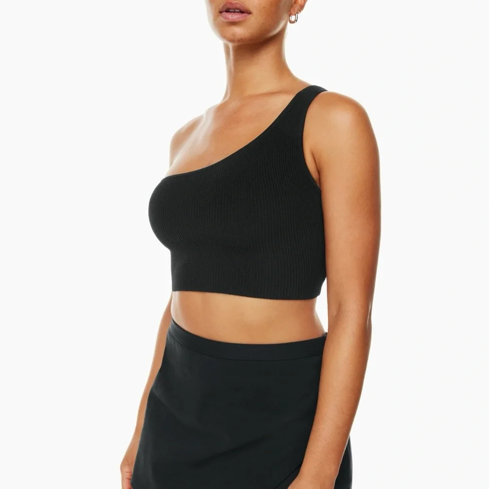 NWT Babaton
Sculpt Knit One-Shoulder
Cropped Tank size M